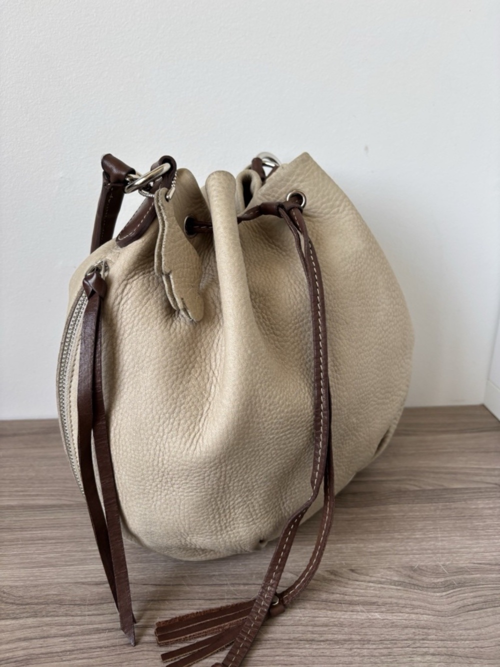 Roots Taupe and Dark Brown Leather Drawstring Bucket Bag - Picture 10 of 10